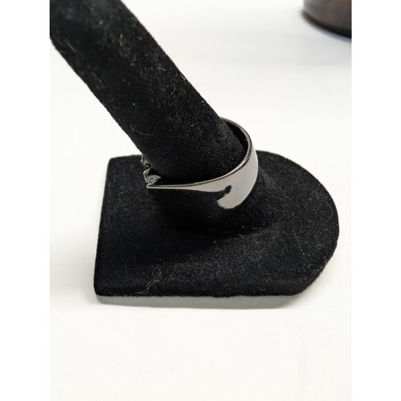 Black Crystal Statement Ring Size 8 - Picture 6 of 8